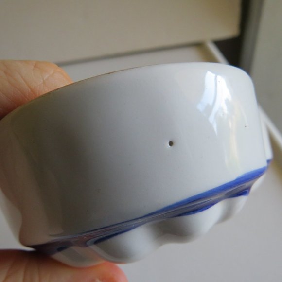 Blue & White HEART 6" CERAMIC Wall Hanging - Picture 7 of 8